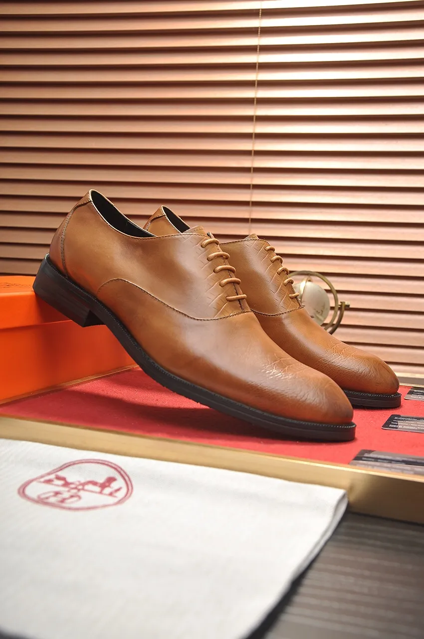 Men's shoes💰460💶[HERMES] (sheepskin lining)🍀Italian top luxury🍀He does not pursue novel styles and gorgeous colors, but attracts the favor of successful men with his flawless, elegant and classic style! This very, very comfortable, simple and stable style makes it easy to match any style! The pattern is absolutely 1:1 refined from the original case, and we strive for excellence in materials, imported cowhide + sheepskin lining💪💪💪extraordinary texture👍! .Black Brown Size: 38-45 (45 customized)